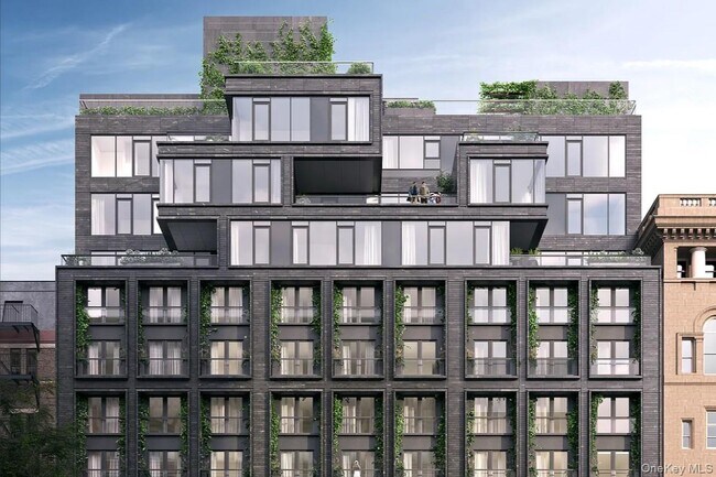 155 W 18th St Unit 802