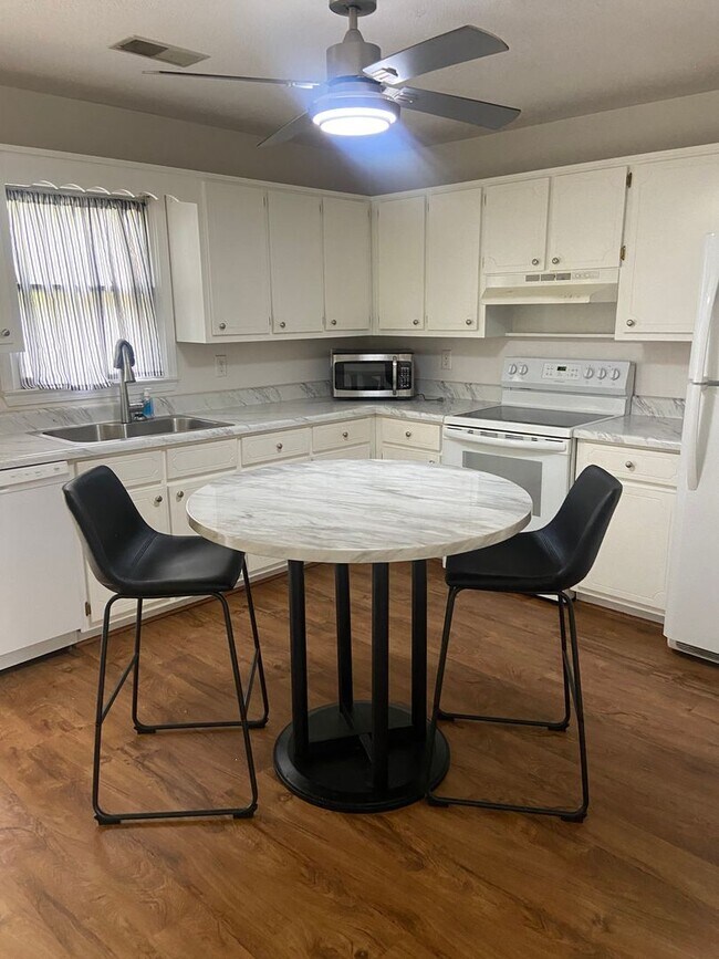 Photo - New For Rent in Grayson Valley!