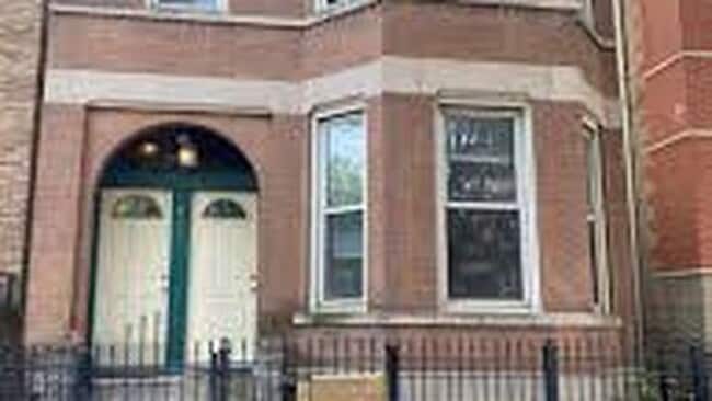 Building Photo - 821 N Hermitage Ave Unit 1R