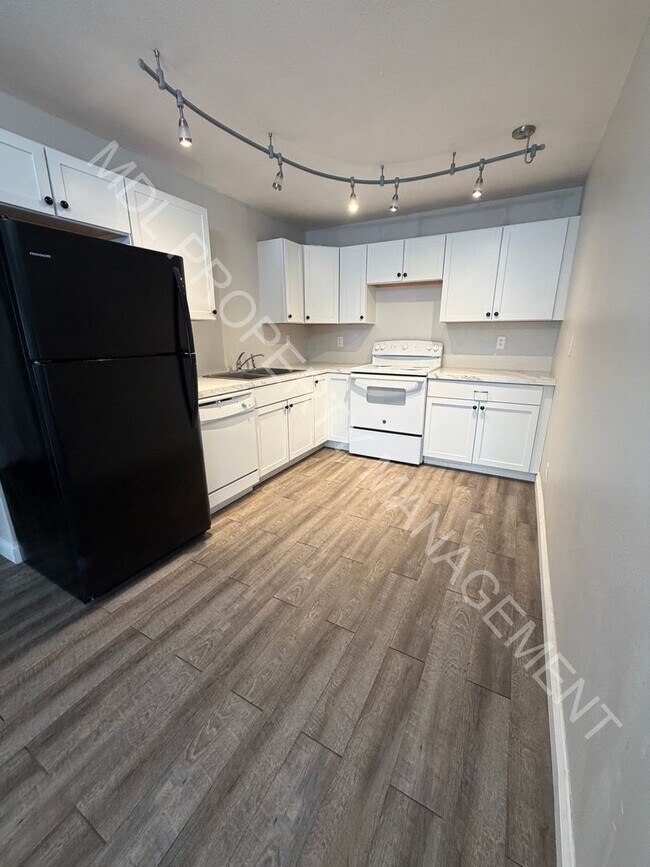 Photo - 314 N Michigan Ave Unit 3