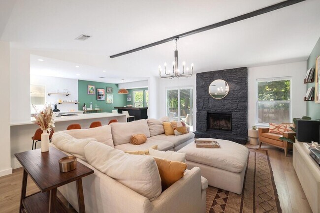 Photo - 2205 Trede Dr