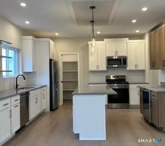 Photo - 62 Soundview Ave
