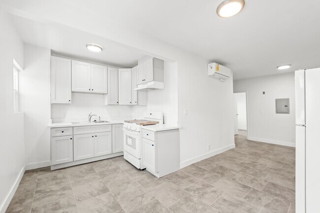 1630 W Temple St Unit A