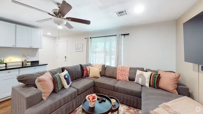 Building Photo - 6241 S 14th Pl Rental