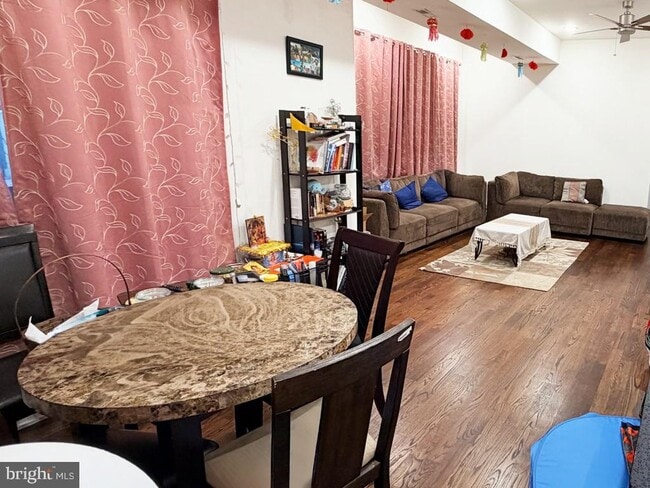 Photo - 1754 N Randolph St