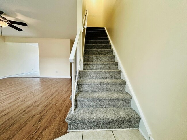 Photo - 718 Spence Cir