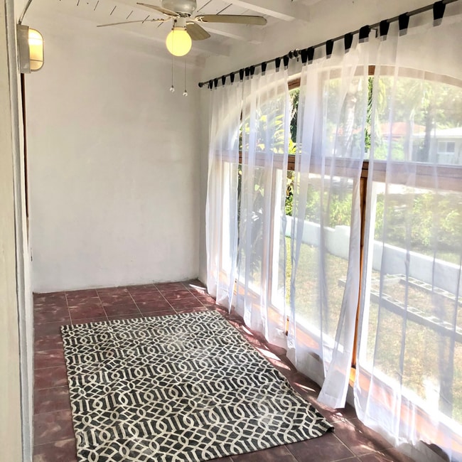 Photo - 625 NE 88th St