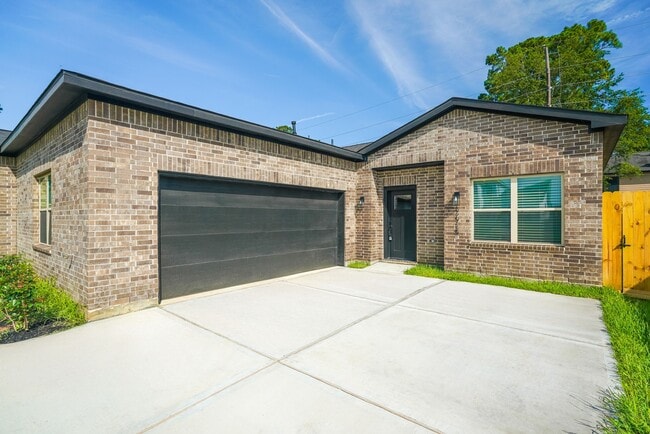 Photo - 2618 Piemonte Ave