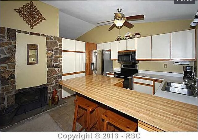 Photo - 3819 Midsummer Ln S
