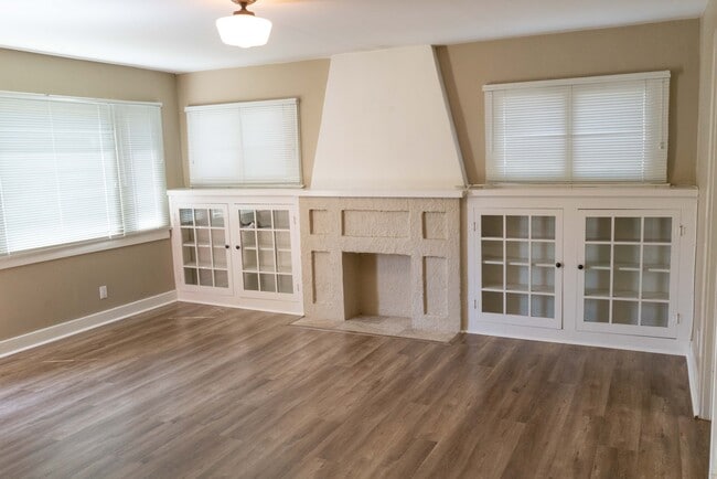 Photo - 211 N West St Unit 3