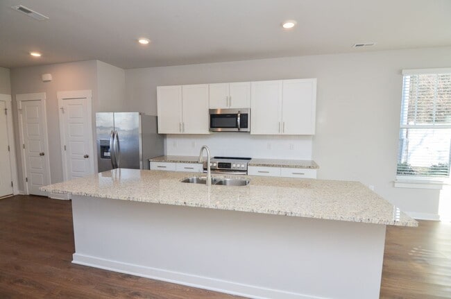 Photo - Beautifully Maintained Townhome in a Prime Location