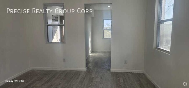 Building Photo - 18-20 S Kensico Ave -1 Unit 1 Rental