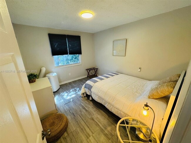 Photo - 2205 Roosevelt St Unit 4