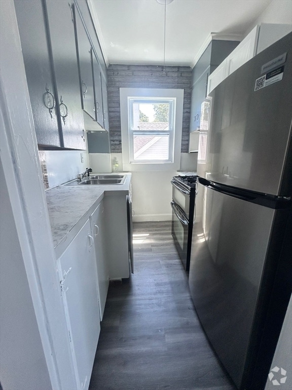 Building Photo - 76 Covel St Unit 2 Rental
