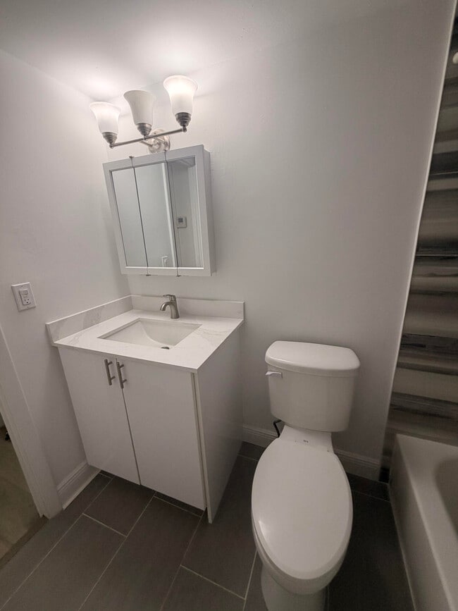 Photo - 10401 SW 108th Ave Unit 240