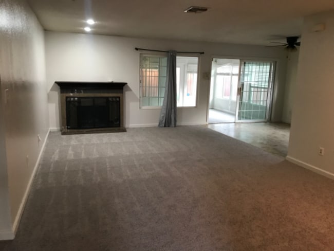 Photo - 1560 McDermott Dr