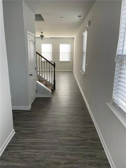 Photo - 92 Shelter Ln E