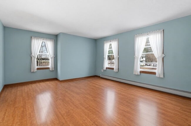 Photo - 158 Tina Dr Unit B