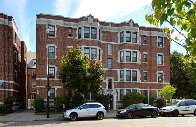 Photo - 201 Elmwood Avenue Apartments