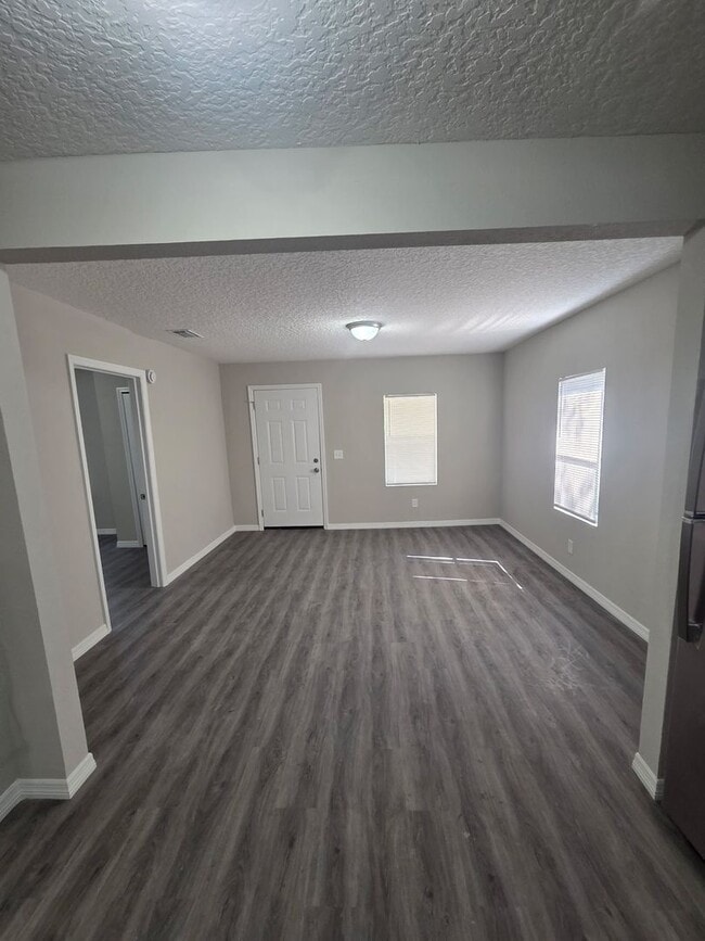 Photo - 3 bed 2 bath