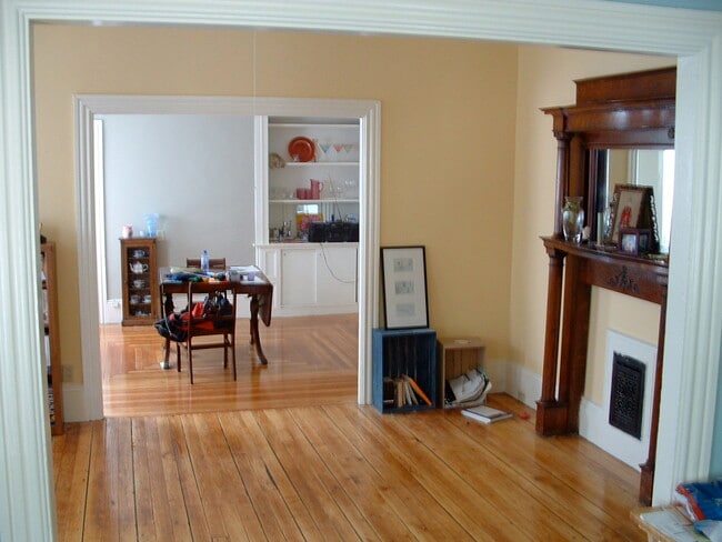 Photo - 138 Chapin Ave Unit #1