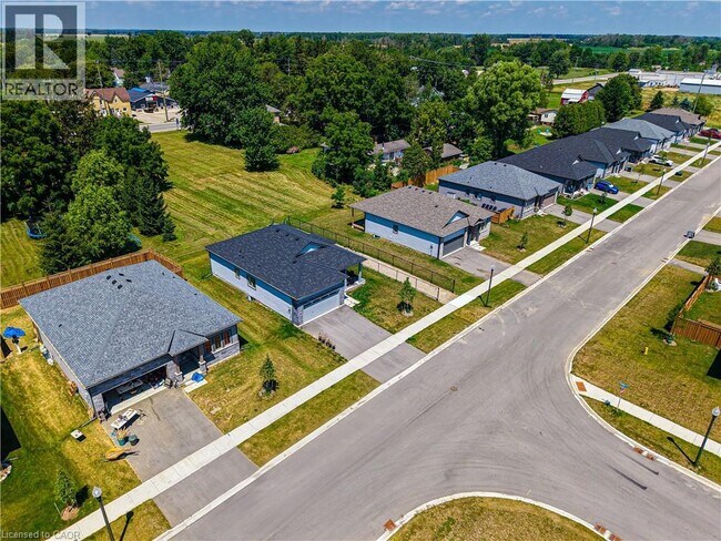 Photo - 142 Ellen St