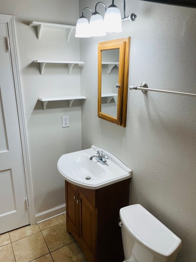 Photo - Log cabin style duplex near TMH