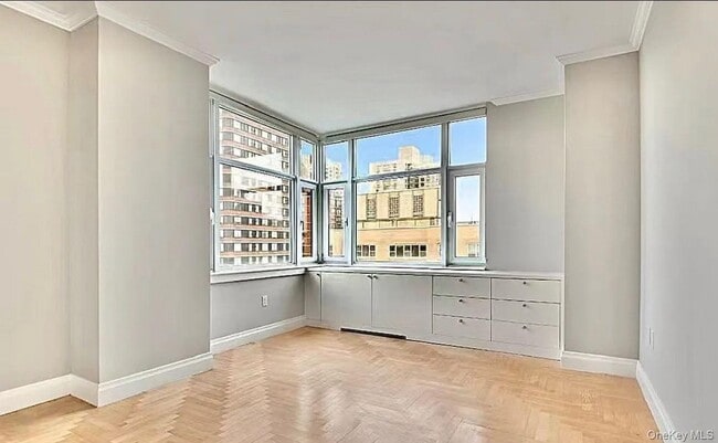 404 E 76th St Unit 19C
