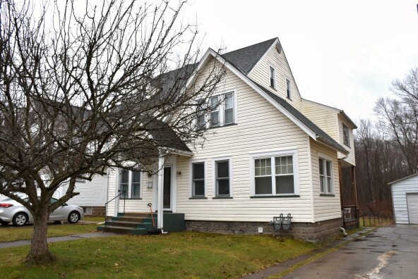 Photo - 730 Pine St