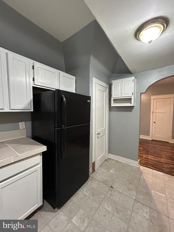Building Photo - 5834 Beaumont Ave Rental