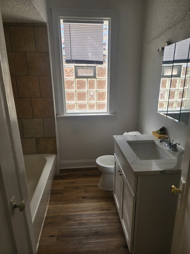 Photo - 8205 S Laflin St Unidad Laflin 1st Floor