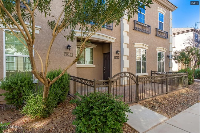 4762 E Portola Valley Dr