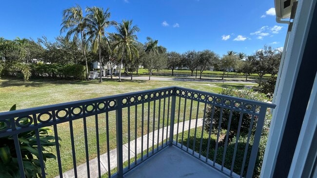 Photo - 2058 Alta Meadows Ln