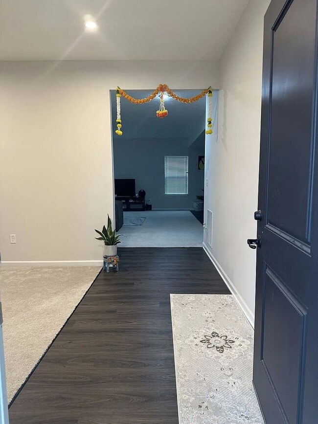 Photo - 452 Steeplechase St