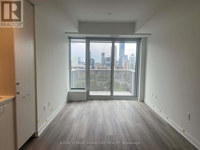 Photo - 10 Oak St Unit 2007