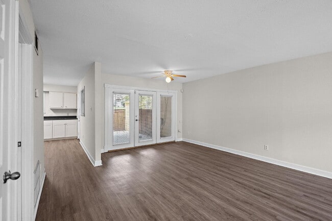 Photo - 3/2 townhouse at the Rez!