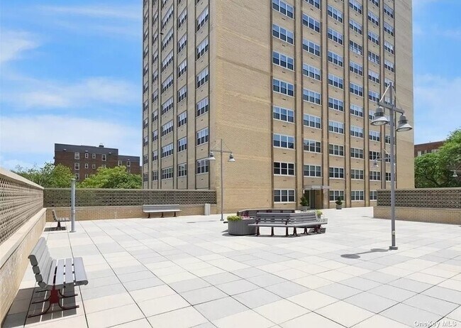 Photo - 66-36 Yellowstone Blvd Apartment Unit 17B