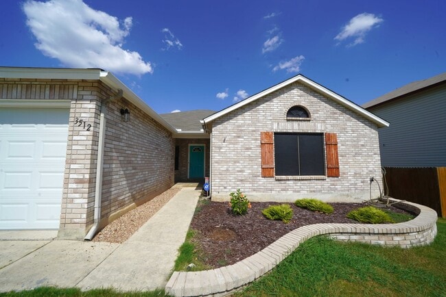 Photo - Updated Single Story in Schertz! Realtor Commission: $500