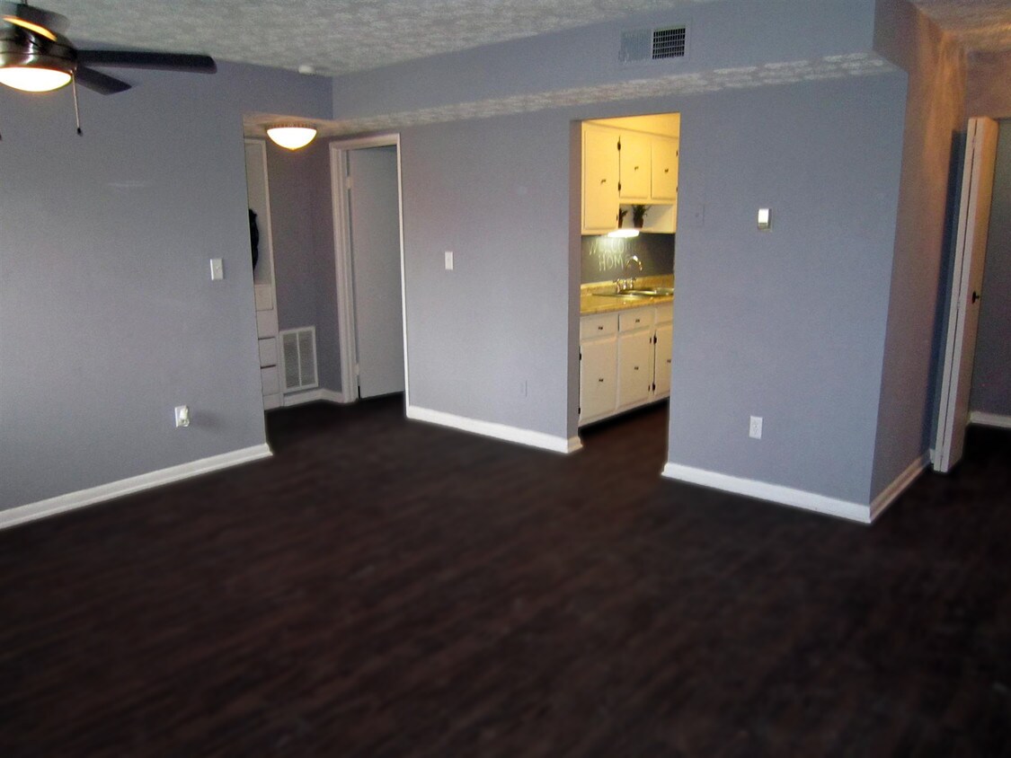 Raccoon Creek Apartments Off Campus Housing Columbus Oh