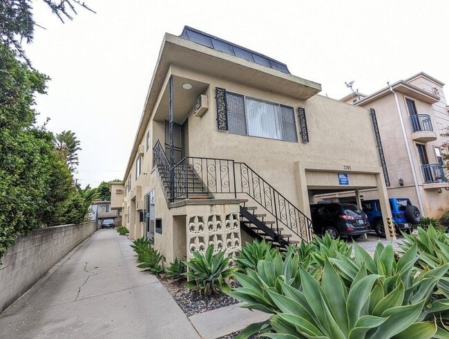 Photo - 3365 Keystone Av Unidad 2