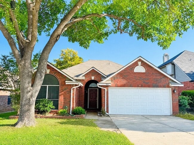 Building Photo - 1912 Centenary Dr
