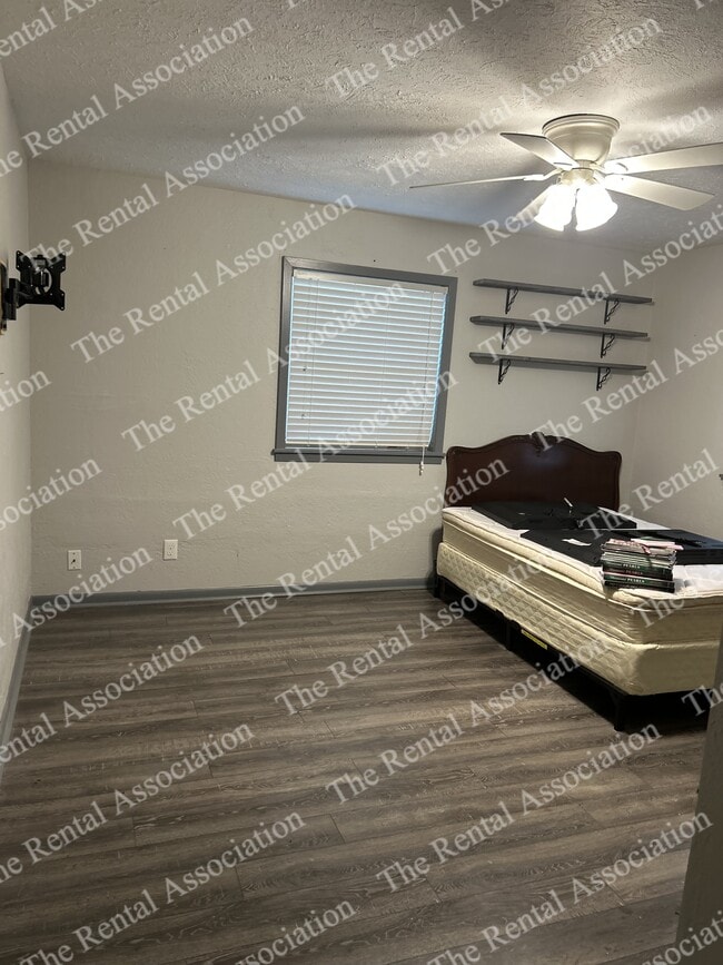 Photo - 782 Rwe Jones Dr