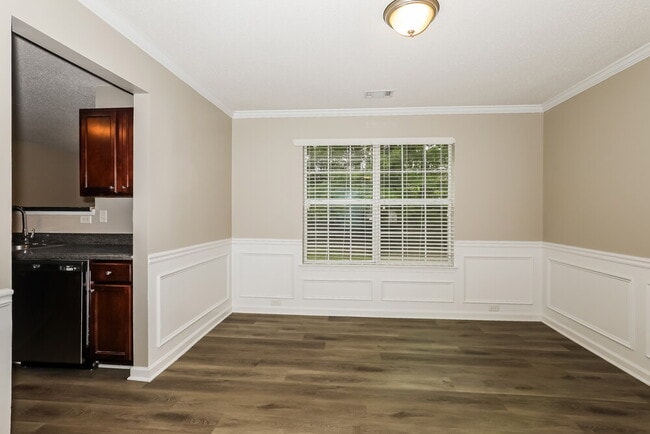 Photo - 385 Kentwood Springs Dr