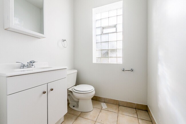 Photo - 8057-59 S Dobson Ave Chicago, IL 60619