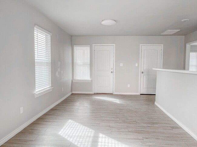 Photo - Savor the Sophistication of This Lovely 3-Bedroom!