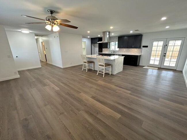 Photo - 16101 Ash St