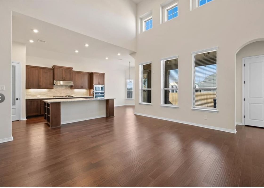 Photo - 321 Rieti Pkwy House