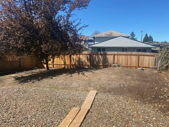 Photo - 1831 NW Grant Cir Casa