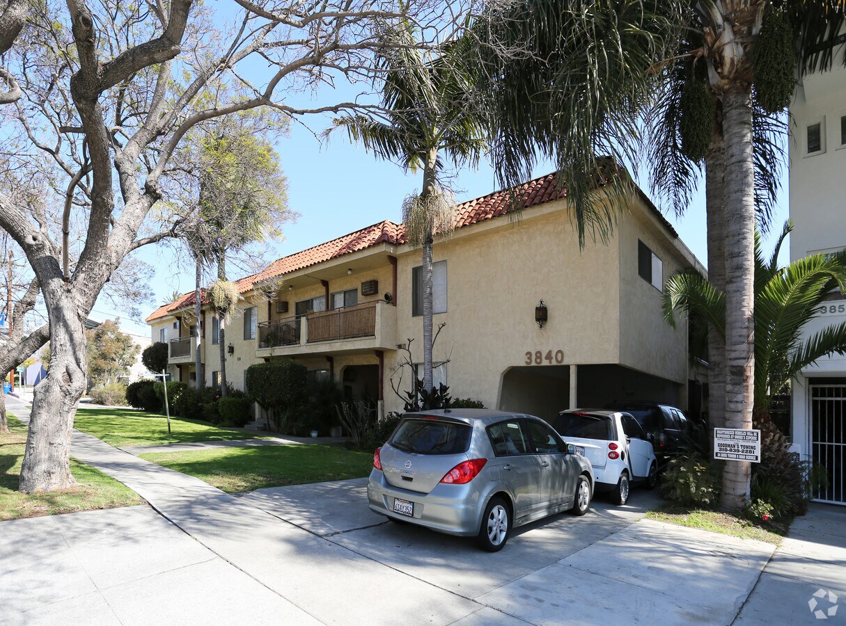 Primary Photo - 3840 Inglewood Blvd