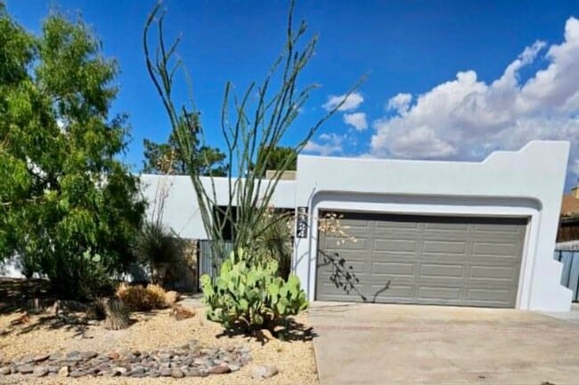 Building Photo - 3324 Solarridge St Rental